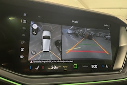 harmaa Volkswagen Touareg 2024 kuva 17.
