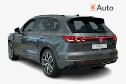 harmaa Volkswagen Touareg 2025 kuva 2.