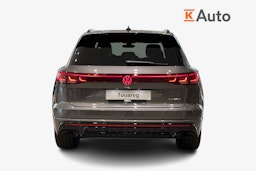 harmaa Volkswagen Touareg 2025 kuva 3.