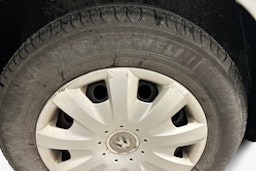 harmaa Volkswagen Touran 2007 kuva 11.