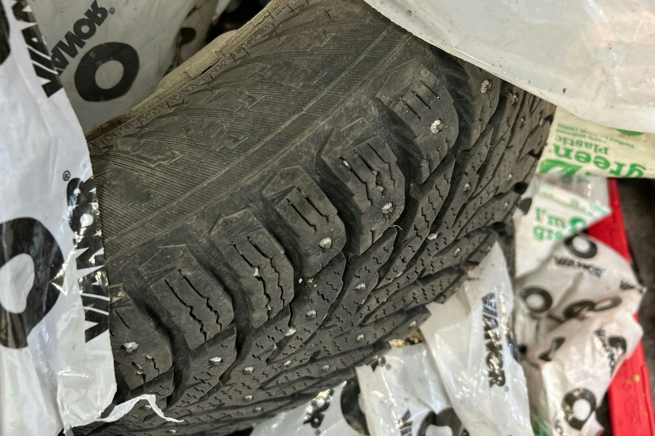 harmaa Volkswagen Touran 2007 kuva 13.
