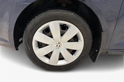 sininen Volkswagen Touran 2010 kuva 9.