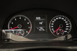 sininen Volkswagen Touran 2010 kuva 13.
