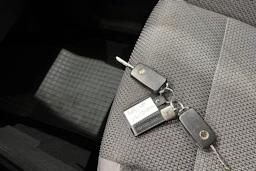 sininen Volkswagen Touran 2010 kuva 19.