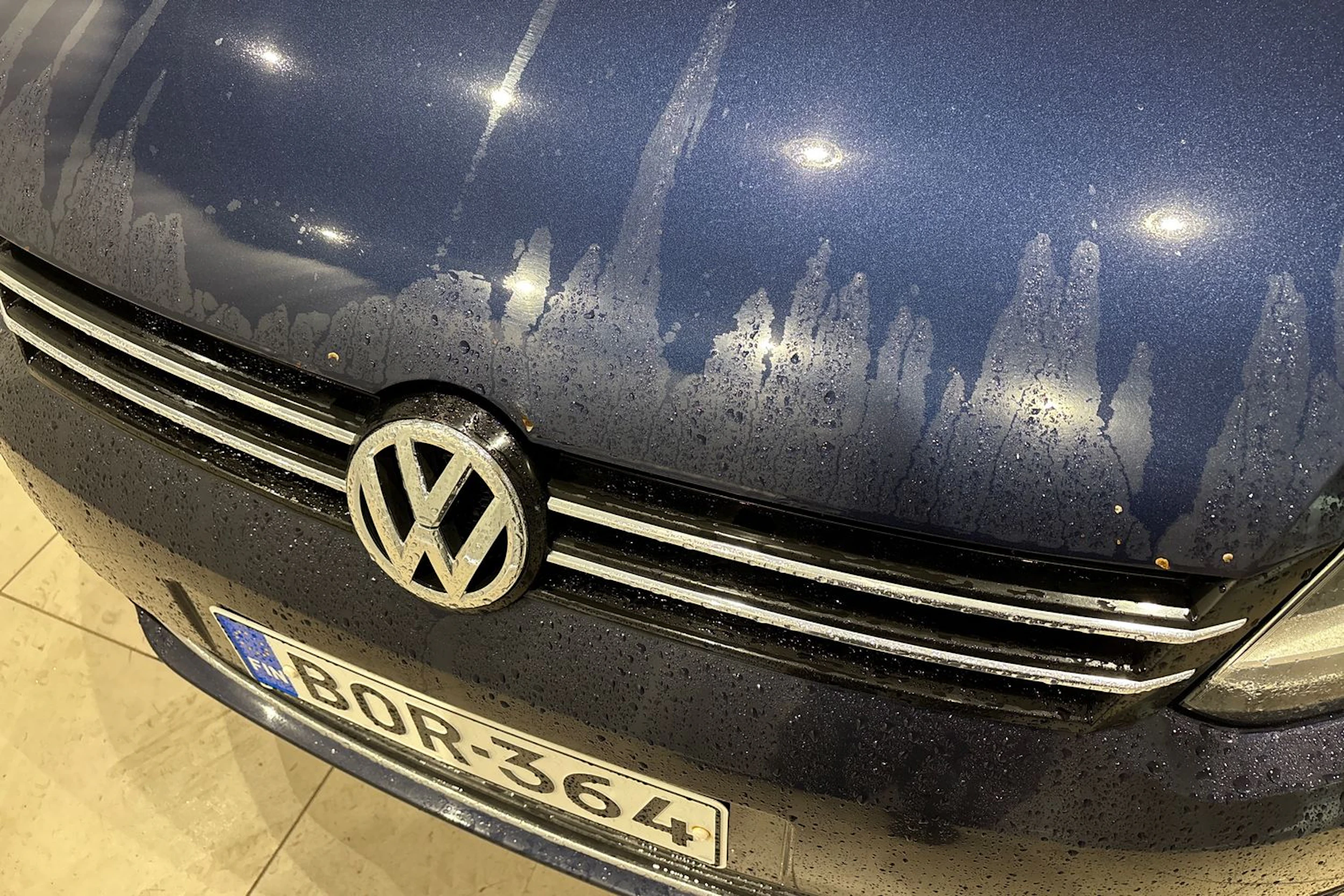 sininen Volkswagen Touran 2010 kuva 38.