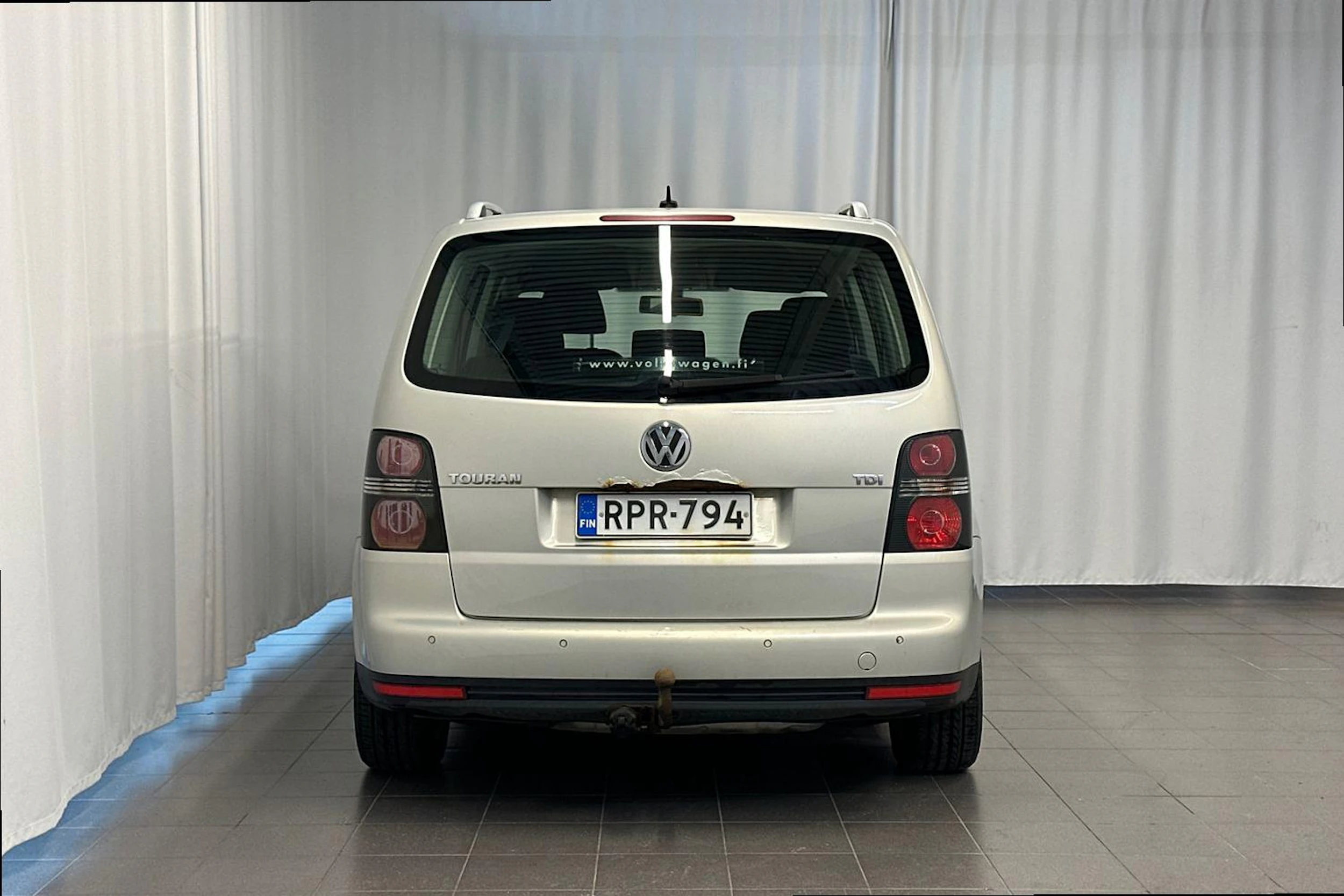 Hopea Volkswagen TOURAN 2010 kuva 6.