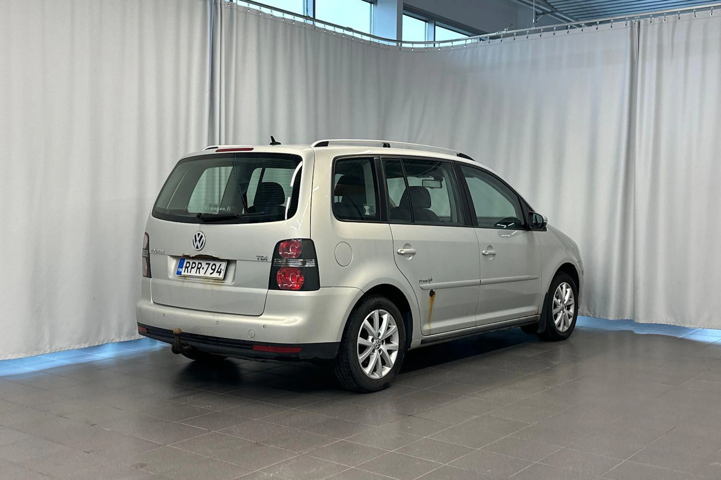 Hopea Volkswagen TOURAN 2010 kuva 7.