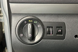 Hopea Volkswagen TOURAN 2010 kuva 18.