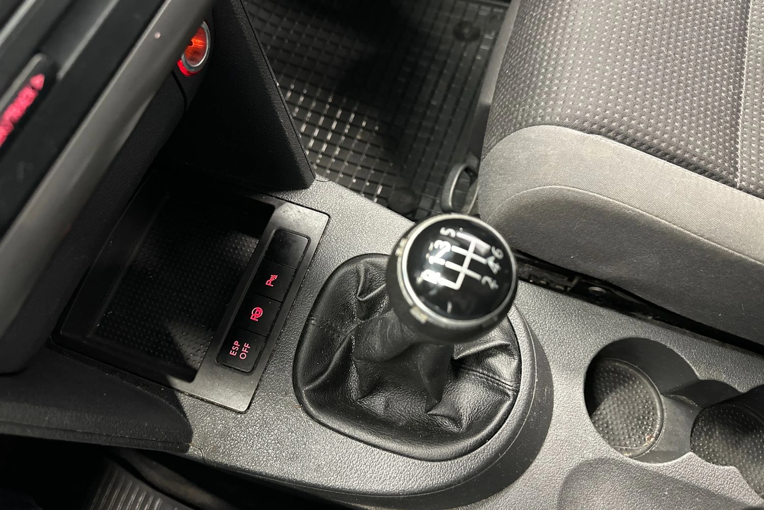 Hopea Volkswagen TOURAN 2010 kuva 21.