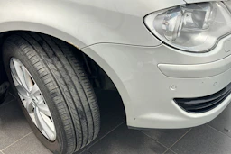 Hopea Volkswagen TOURAN 2010 kuva 43.