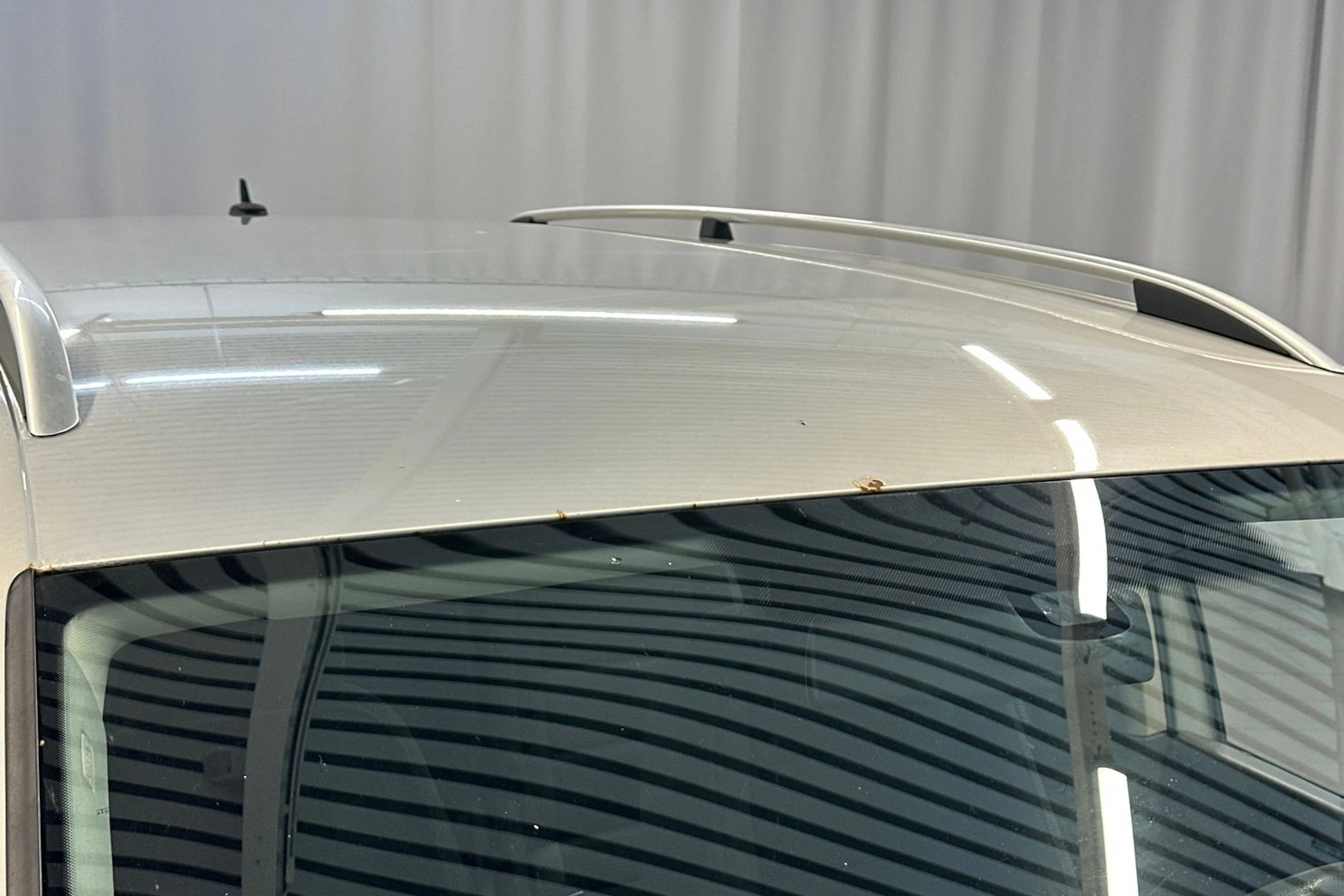 Hopea Volkswagen TOURAN 2010 kuva 44.