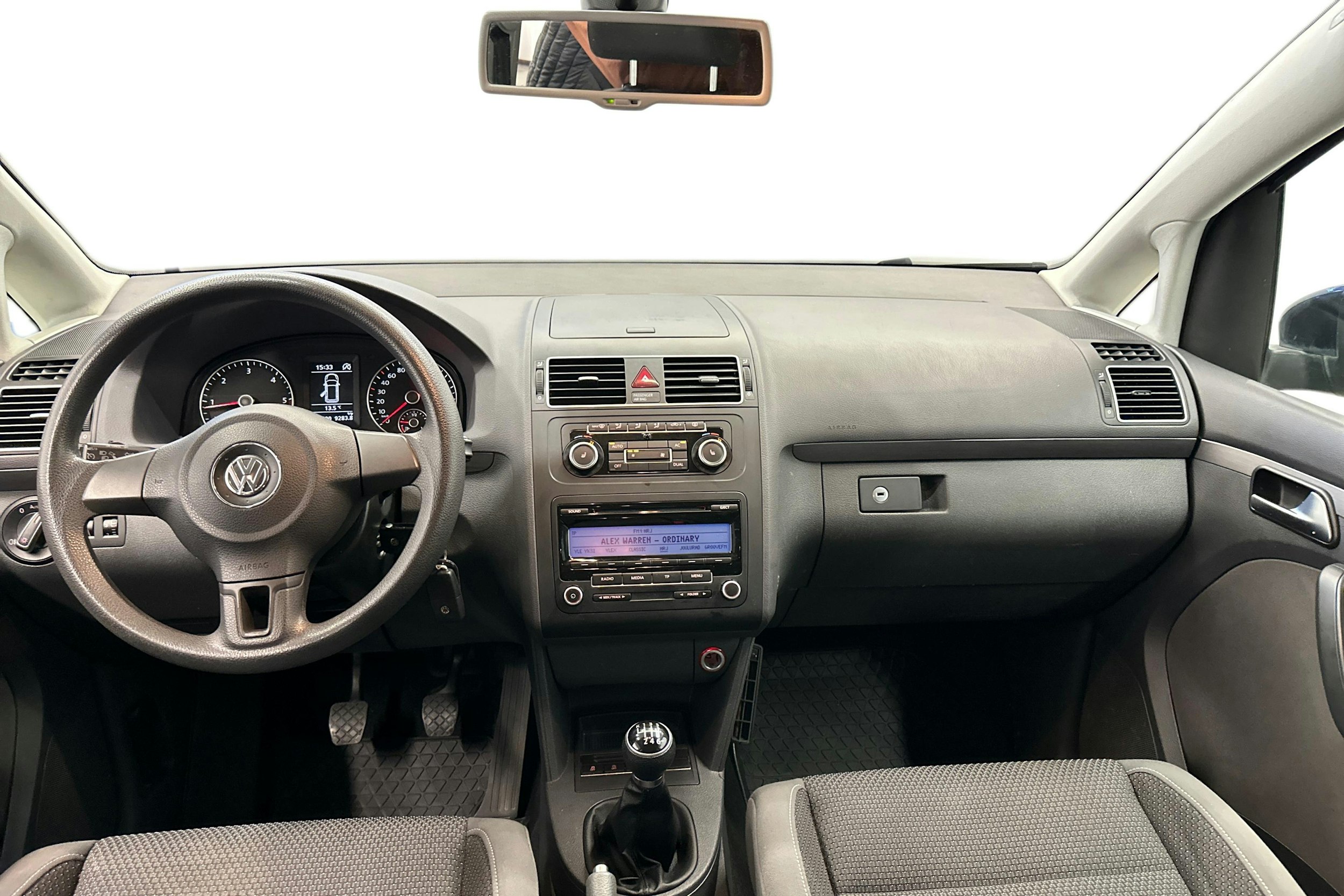 sininen Volkswagen Touran 2011 kuva 9.