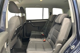 sininen Volkswagen Touran 2011 kuva 11.