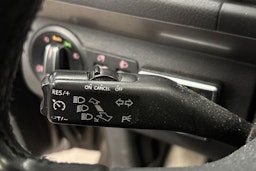 Ruskea (beige) Volkswagen TOURAN 2011 kuva 14.