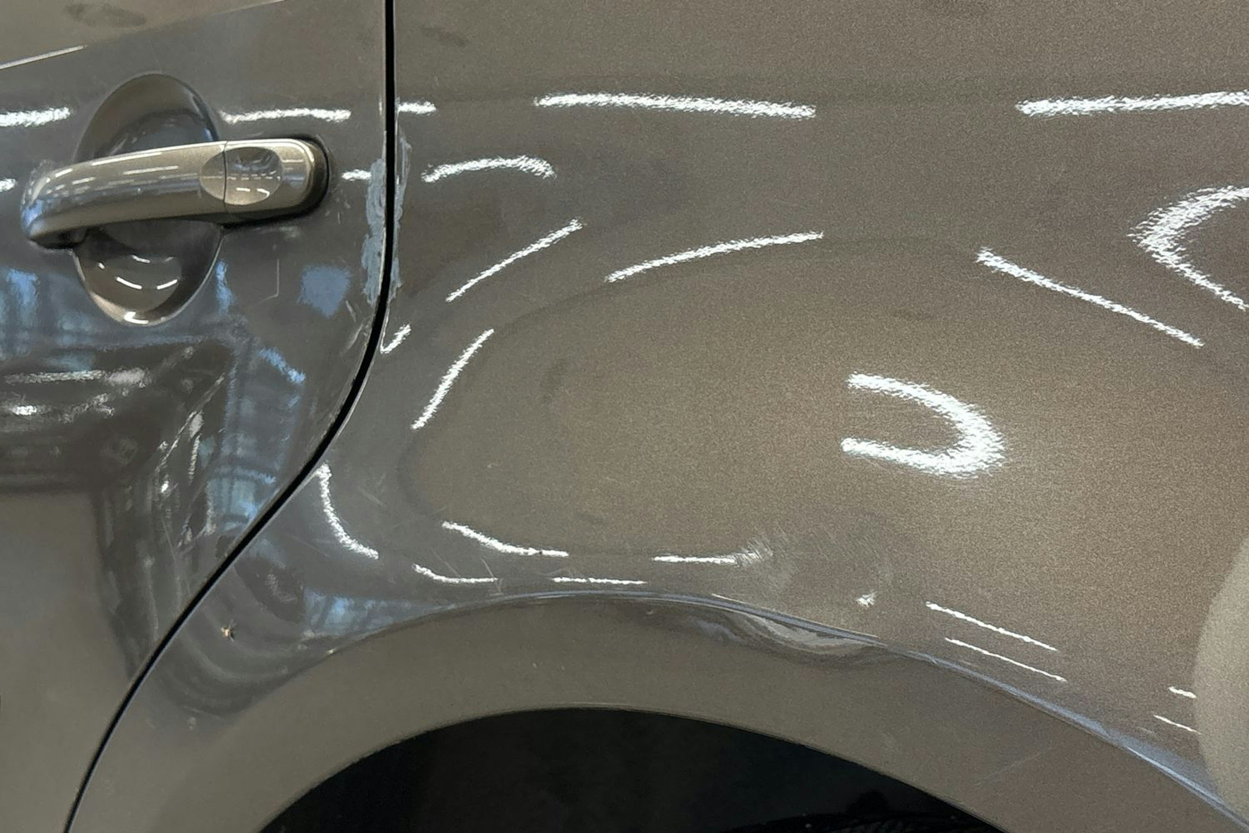 Ruskea (beige) Volkswagen TOURAN 2011 kuva 31.