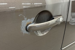 Ruskea (beige) Volkswagen TOURAN 2011 kuva 32.