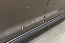 Ruskea (beige) Volkswagen TOURAN 2011 kuva 33.