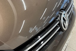 Ruskea (beige) Volkswagen TOURAN 2011 kuva 36.