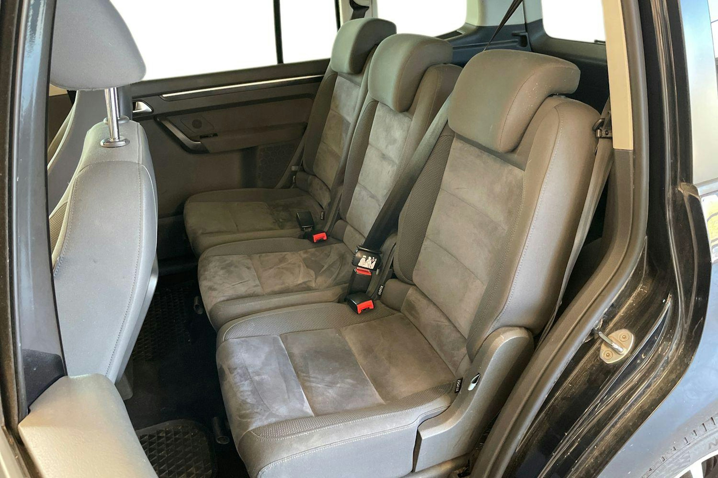 Musta Volkswagen TOURAN 2011 kuva 8.