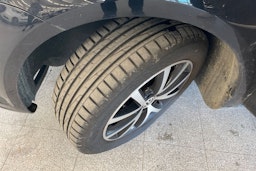 Musta Volkswagen TOURAN 2011 kuva 10.