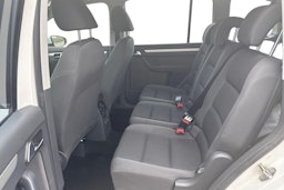 Valkoinen Volkswagen TOURAN 2012 kuva 10.