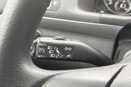 Valkoinen Volkswagen TOURAN 2012 kuva 15.