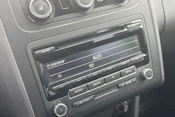 Valkoinen Volkswagen TOURAN 2012 kuva 18.