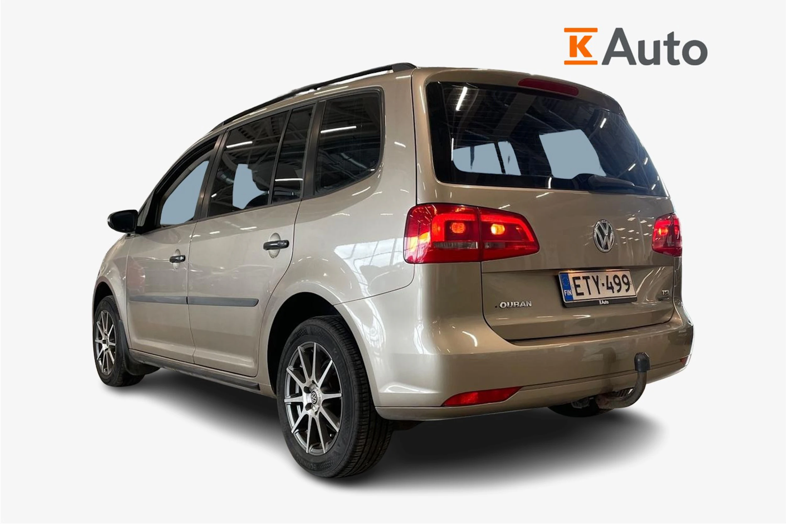 met. ruskea (beige) Volkswagen Touran 2012 kuva 3.