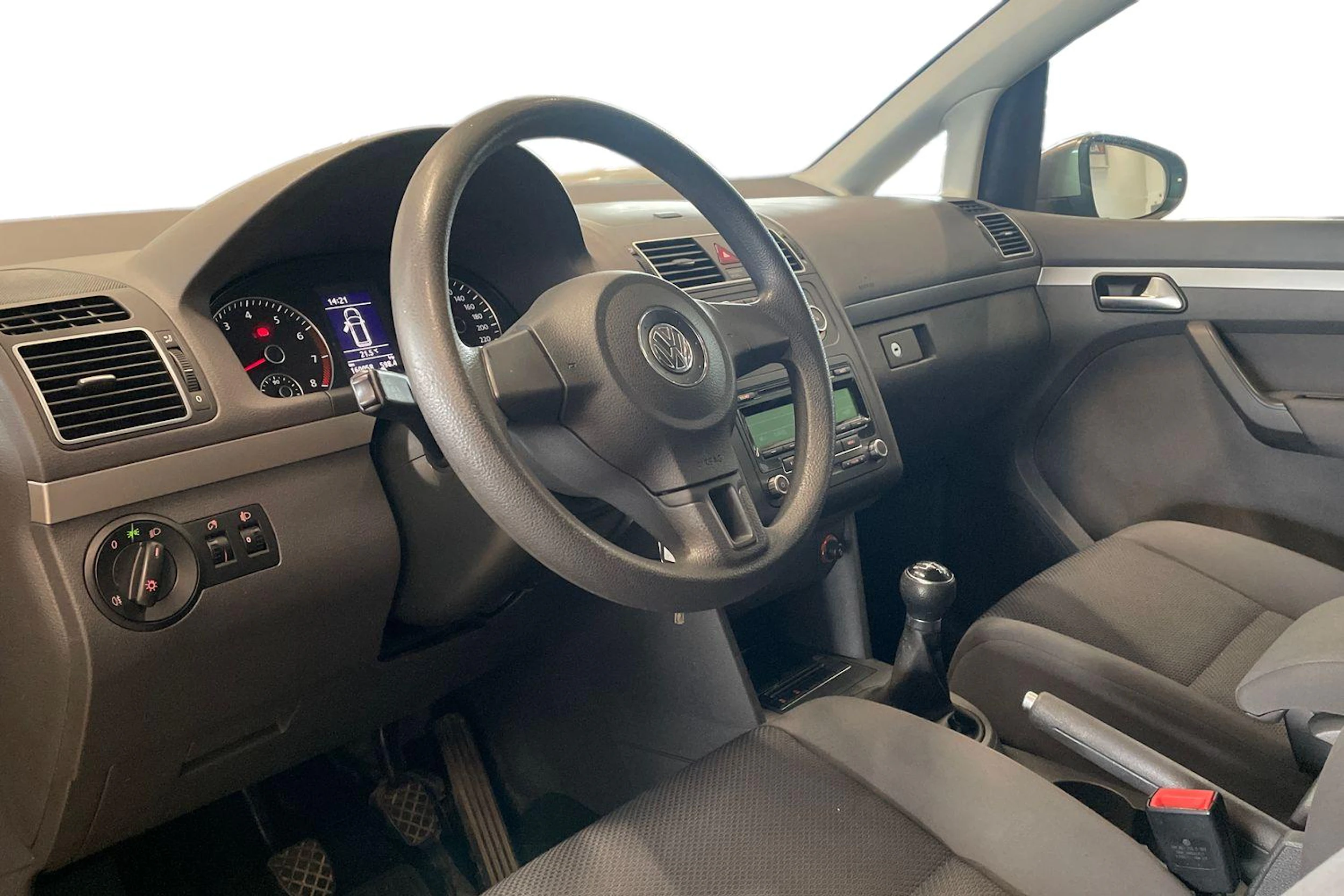 met. ruskea (beige) Volkswagen Touran 2012 kuva 8.