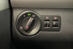 met. ruskea (beige) Volkswagen Touran 2012 kuva 19.
