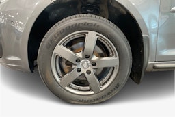 harmaa Volkswagen Touran 2012 kuva 11.