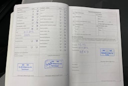 harmaa Volkswagen Touran 2012 kuva 24.