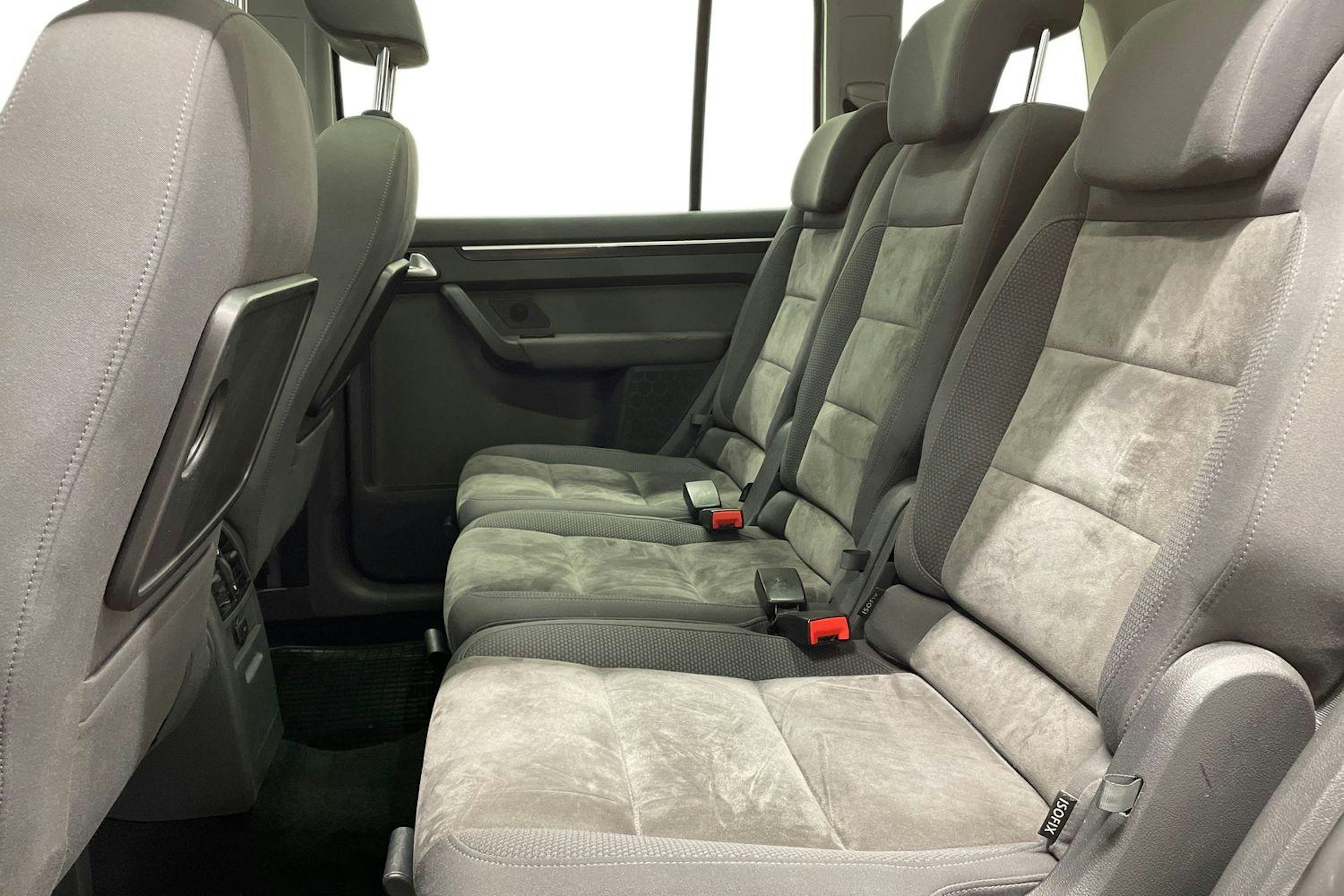 harmaa Volkswagen Touran 2012 kuva 10.