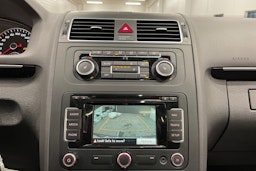 harmaa Volkswagen Touran 2012 kuva 22.