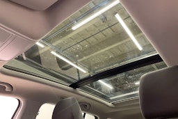 harmaa Volkswagen Touran 2012 kuva 23.