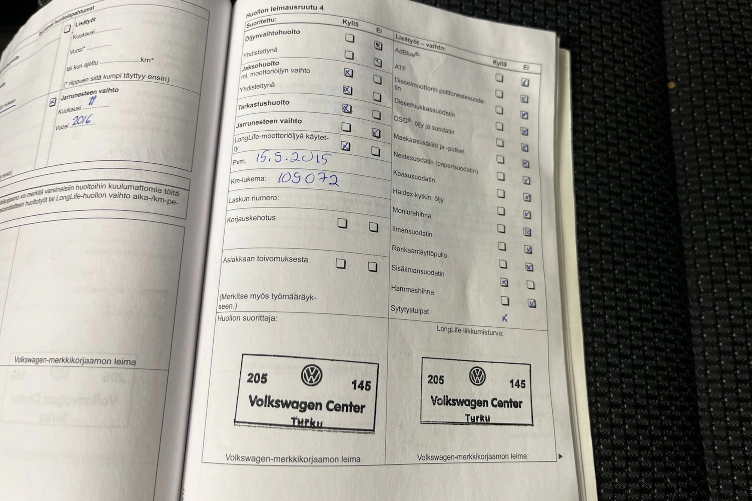 Valkoinen Volkswagen TOURAN 2012 kuva 33.