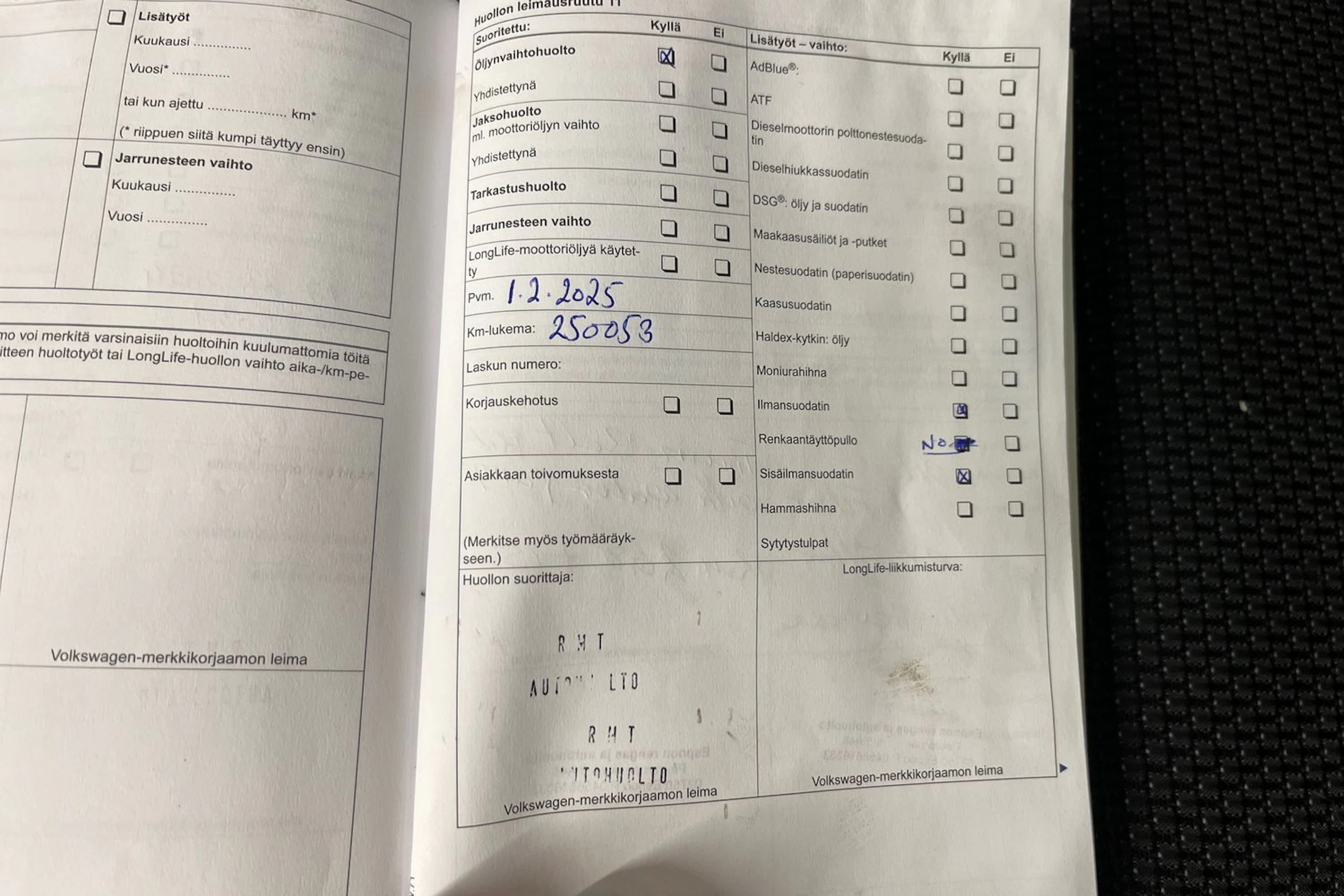 Valkoinen Volkswagen TOURAN 2012 kuva 40.