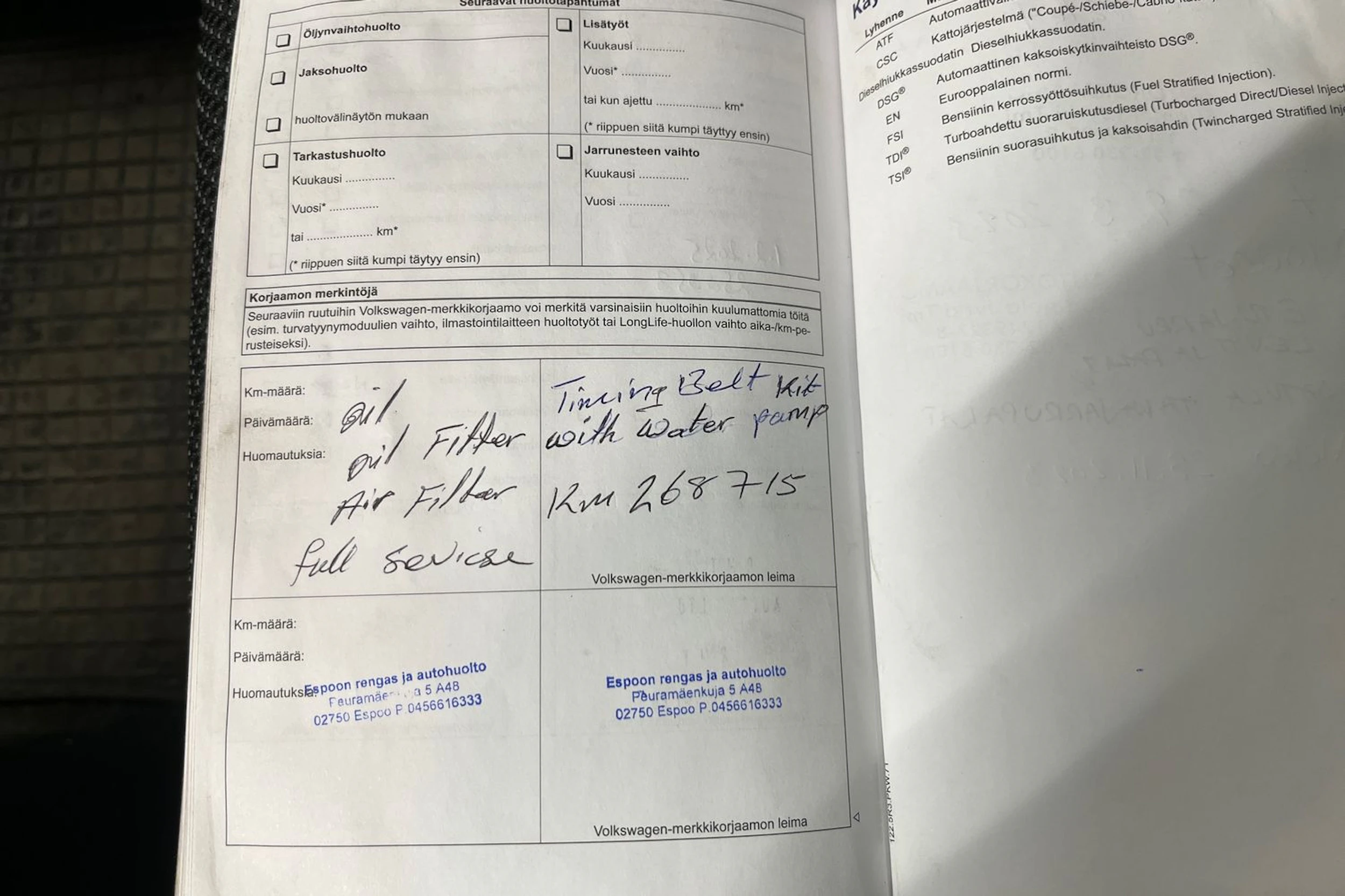 Valkoinen Volkswagen TOURAN 2012 kuva 41.