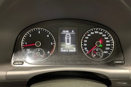 musta Volkswagen Touran 2013 kuva 16.