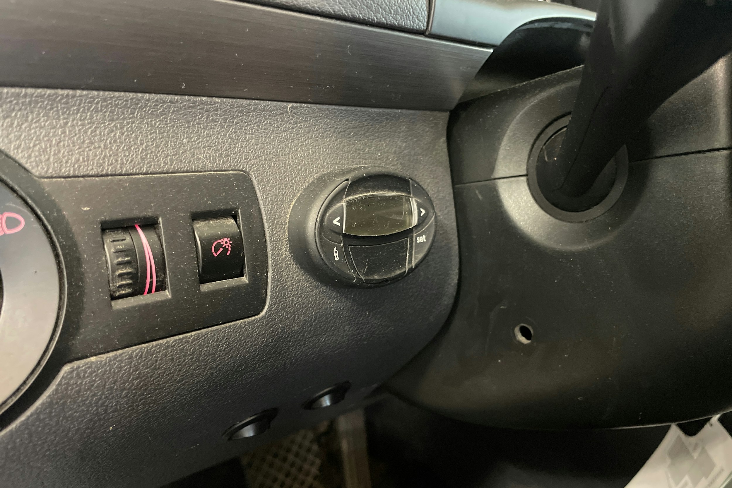 Sininen Volkswagen TOURAN 2012 kuva 14.