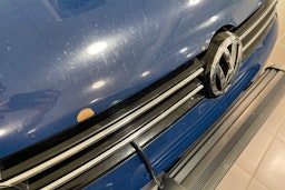 Sininen Volkswagen TOURAN 2012 kuva 24.