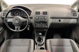 harmaa Volkswagen Touran 2012 kuva 9.