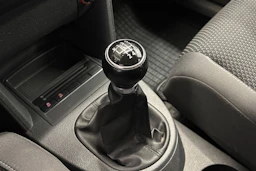 harmaa Volkswagen Touran 2012 kuva 20.