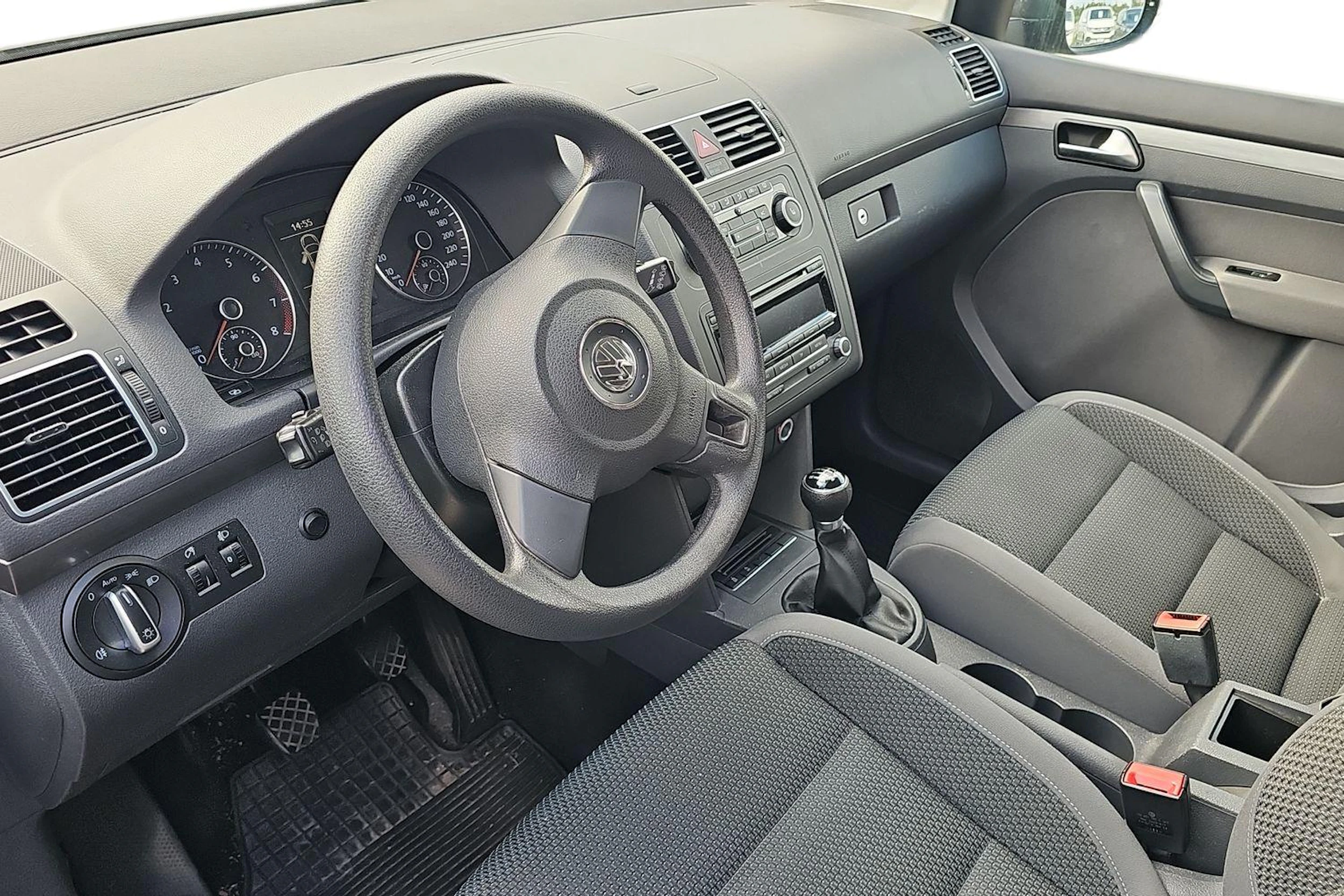 Harmaa Volkswagen TOURAN 2012 kuva 3.
