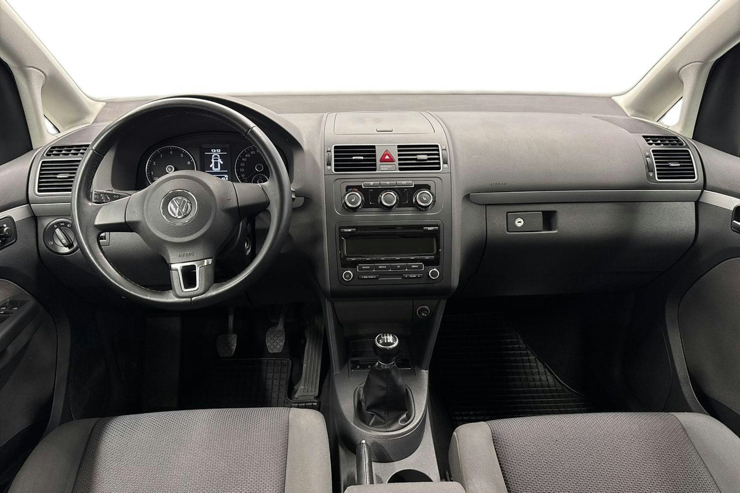 ruskea (beige) Volkswagen Touran 2012 kuva 9.