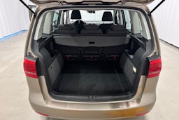 ruskea (beige) Volkswagen Touran 2012 kuva 21.