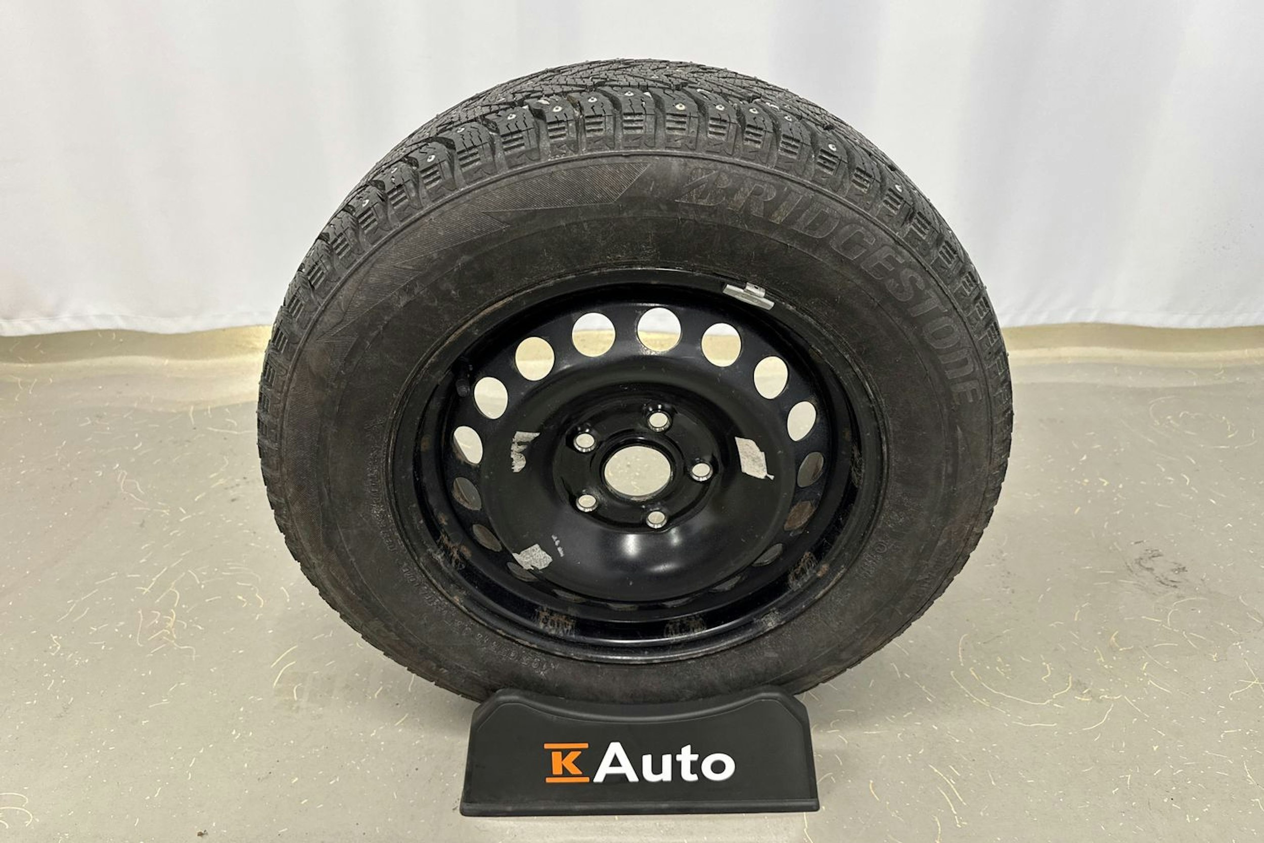 ruskea (beige) Volkswagen Touran 2012 kuva 22.