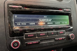 punainen Volkswagen TOURAN 2012 kuva 14.