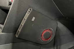 punainen Volkswagen TOURAN 2012 kuva 17.