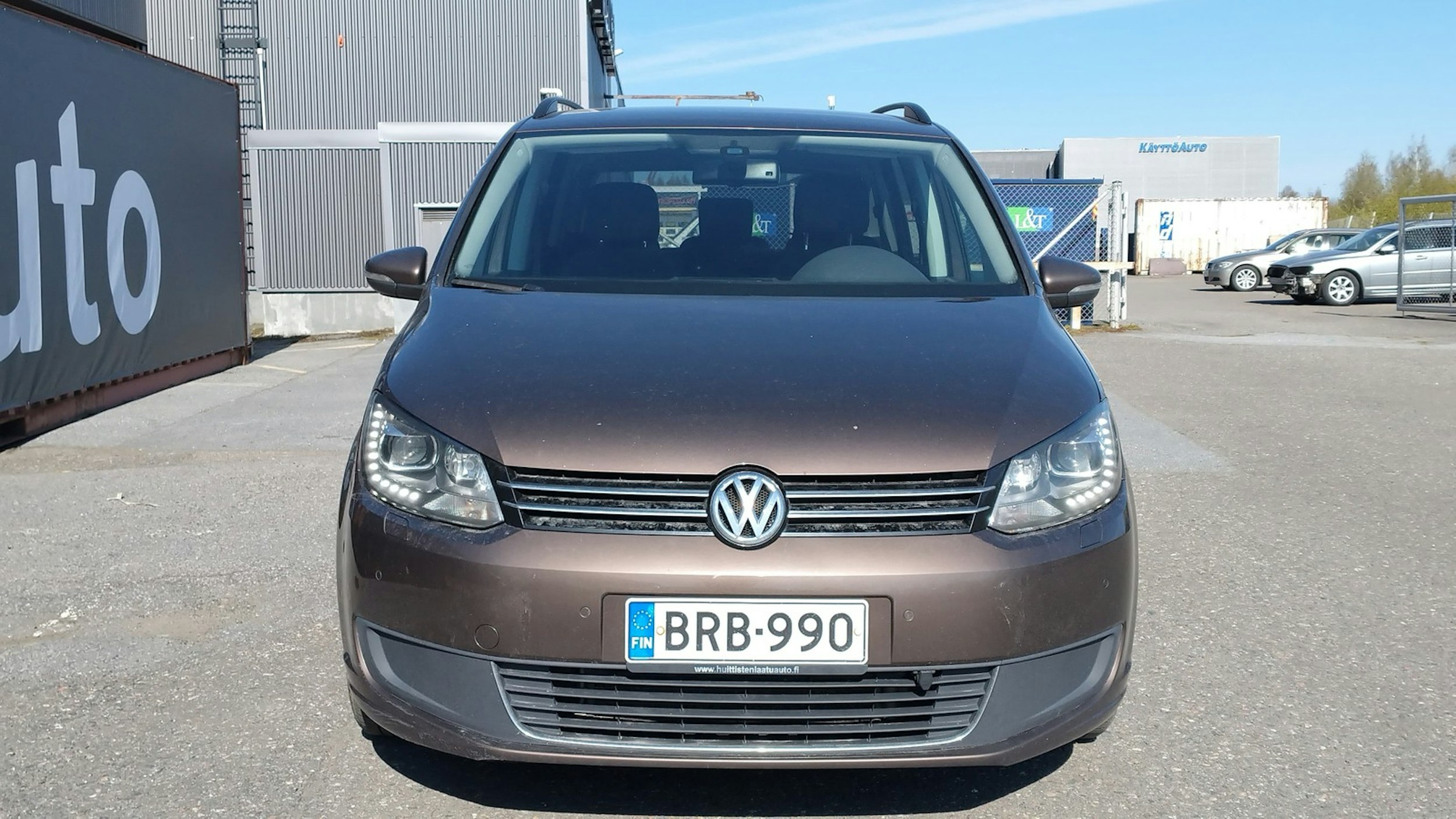 ruskea (beige) Volkswagen Touran 2013 kuva 2.